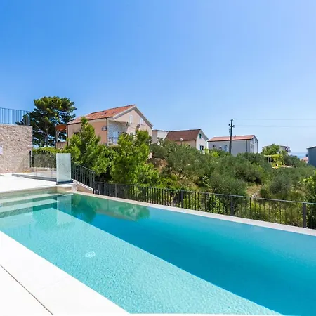 Lägenhetshotell Olea Prestige 4*