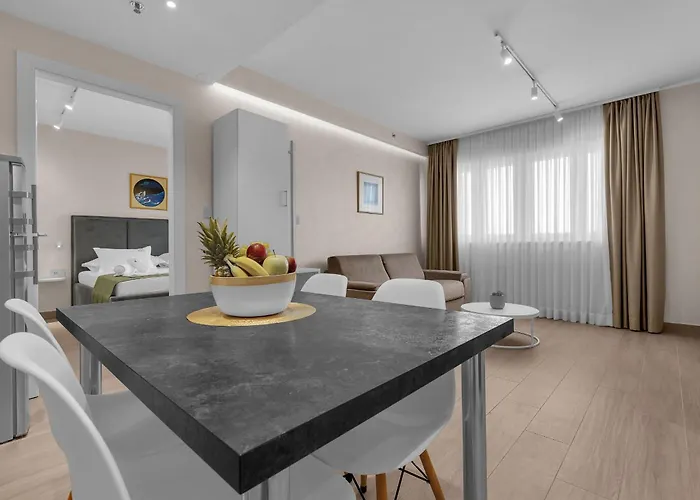 Olea Prestige Aparthotel 4*