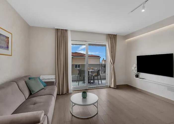 Olea Prestige 4* Promajna